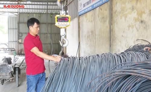 Giá thức ăn chăn nuôi, giá thép cùng tăng cao
